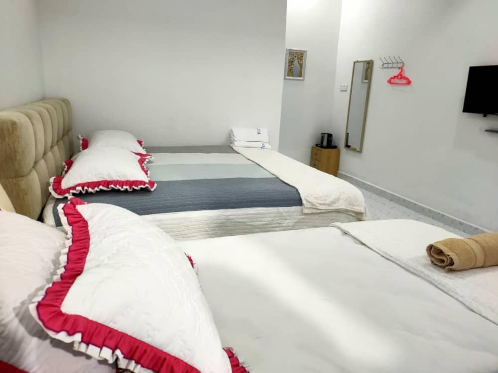 Roomstay Tokbah Demuara Kuala Besut Exterior photo